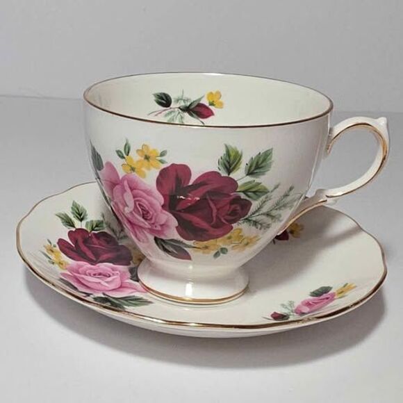 Queen Anne Teacup and Saucer Pink Roses Vintage - Picture 2 of 9